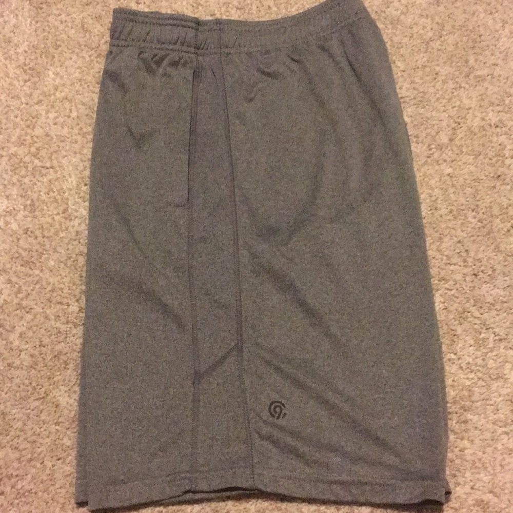 Men’s new grey workout shorts